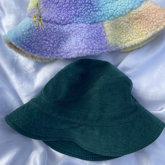 Colorful bucket hats - Picture 5 of 5